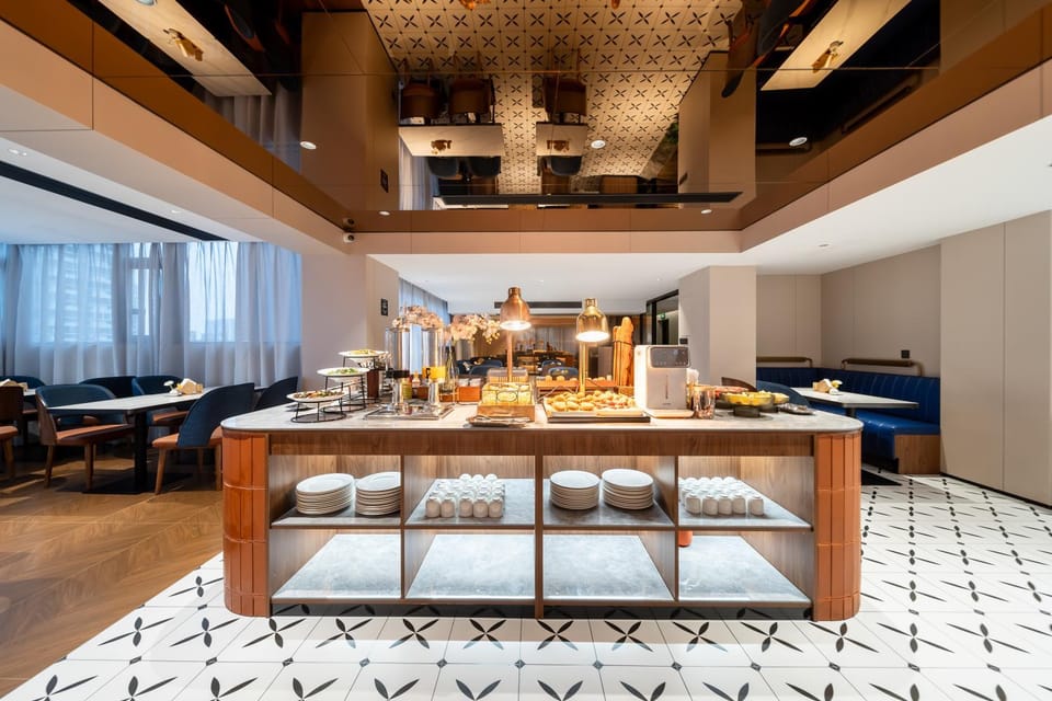 Restaurant/places to eat, Continental breakfast, Buffet breakfast