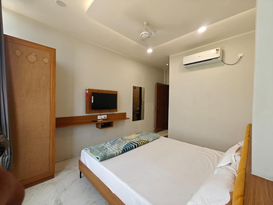 Hotel Avenue Gest House Hotel in Vadodara