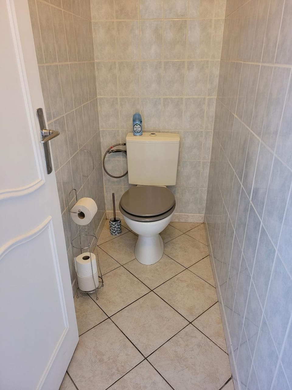 Cosy appartement 4 pers 2 chambres avec balcons & parking gratuit Annecy proche lac Apartment in Annecy