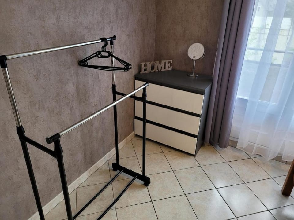 Cosy appartement 4 pers 2 chambres avec balcons & parking gratuit Annecy proche lac Apartment in Annecy