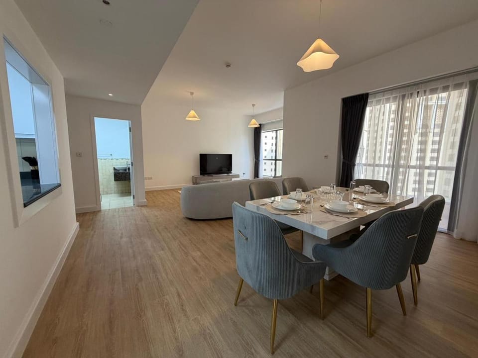 2BR Apartment in JBR The Walk Apartment in Dubai