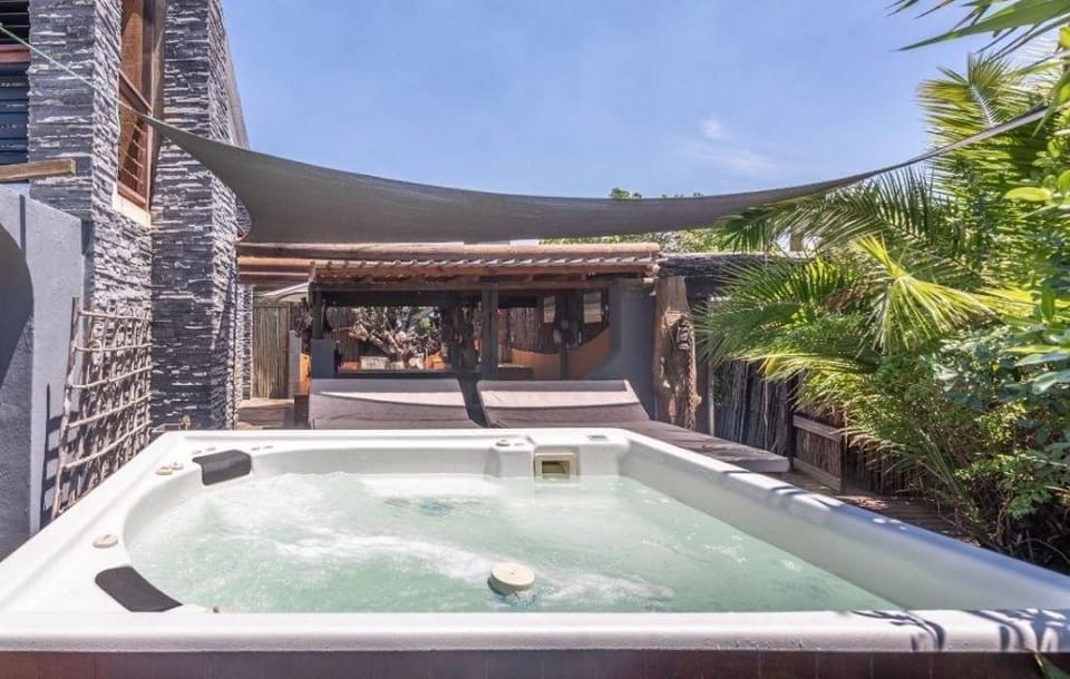 44SeagullMelkbosstrand House in Cape Town