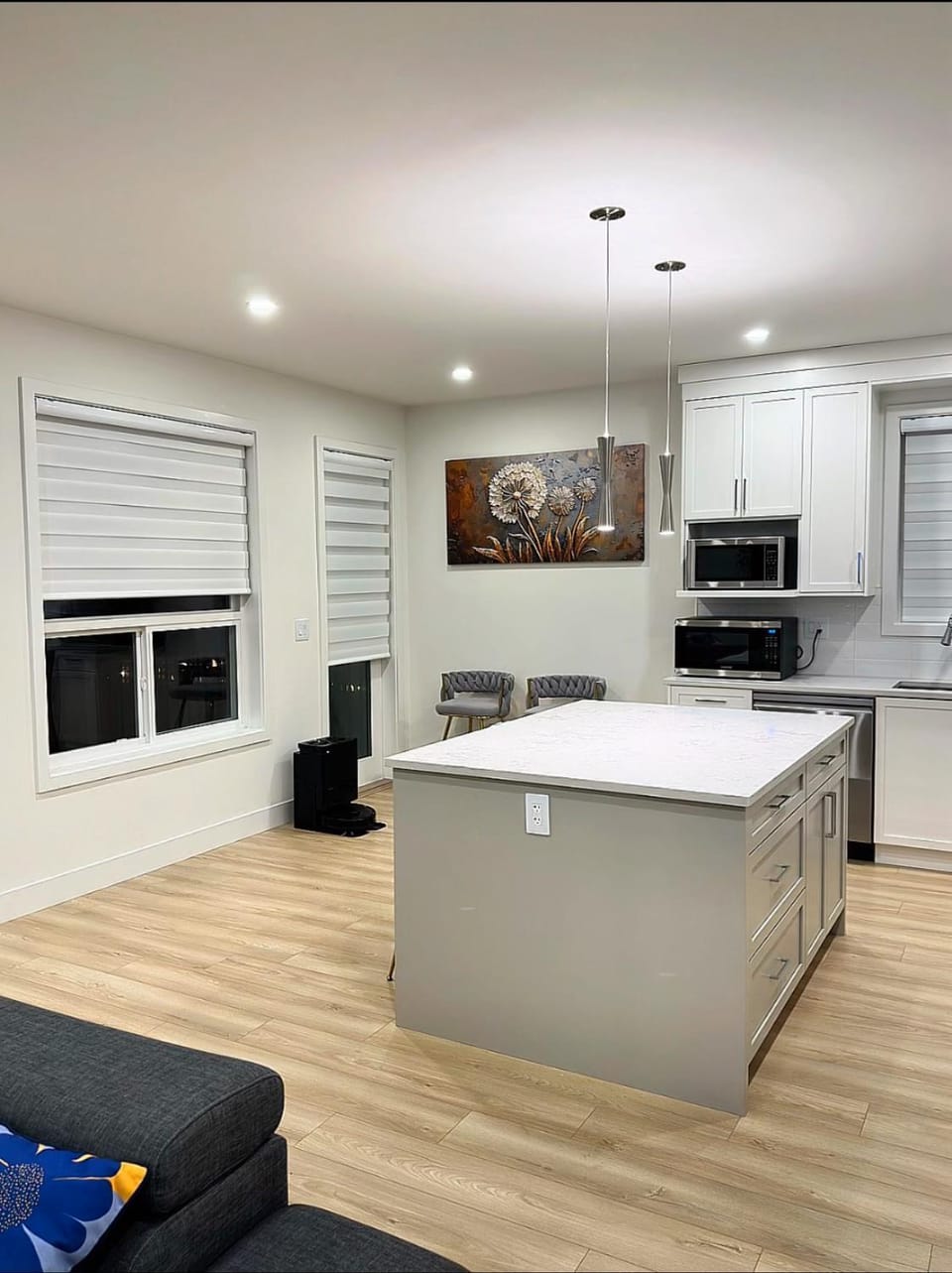 Kitchen or kitchenette, Dining area, dishwasher, toaster