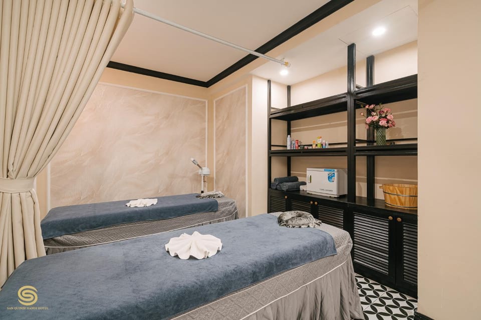 Massage, Spa and wellness centre/facilities