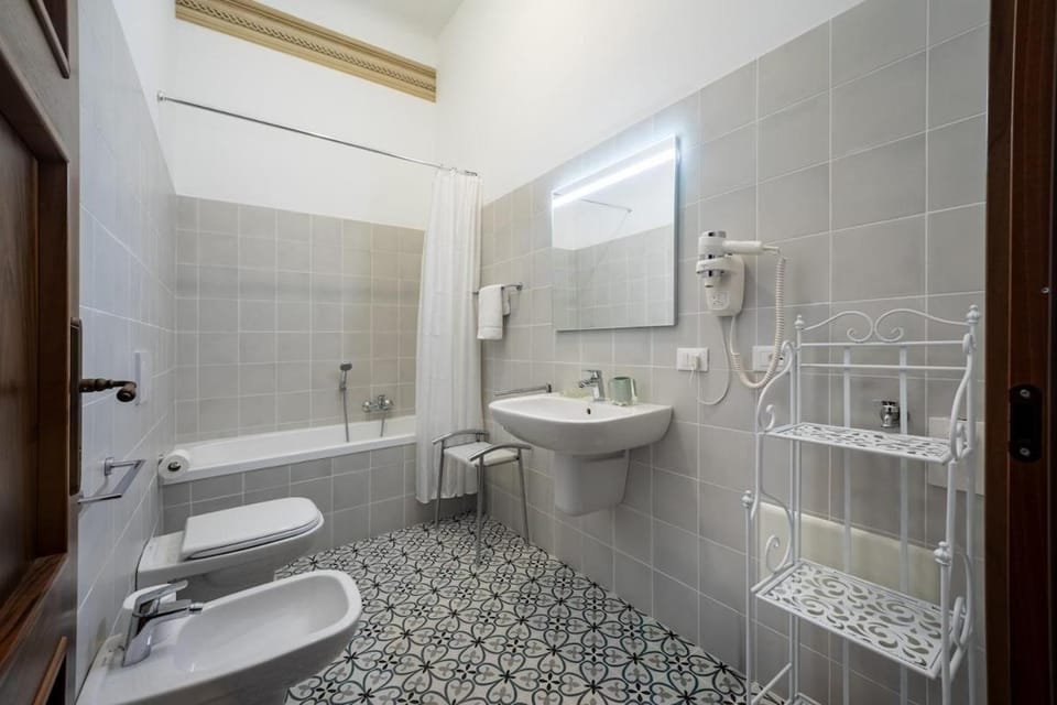 Villa Mainard, Traviata Historic villa Apartment in Verona