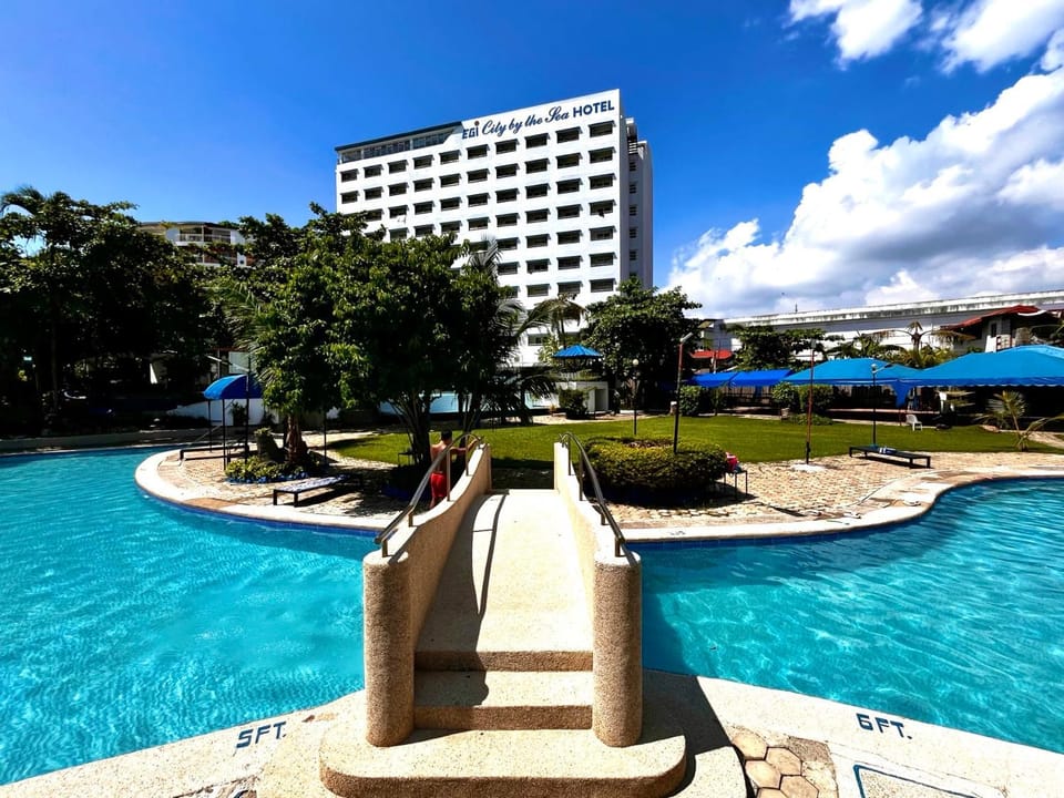 Property building, Pool view