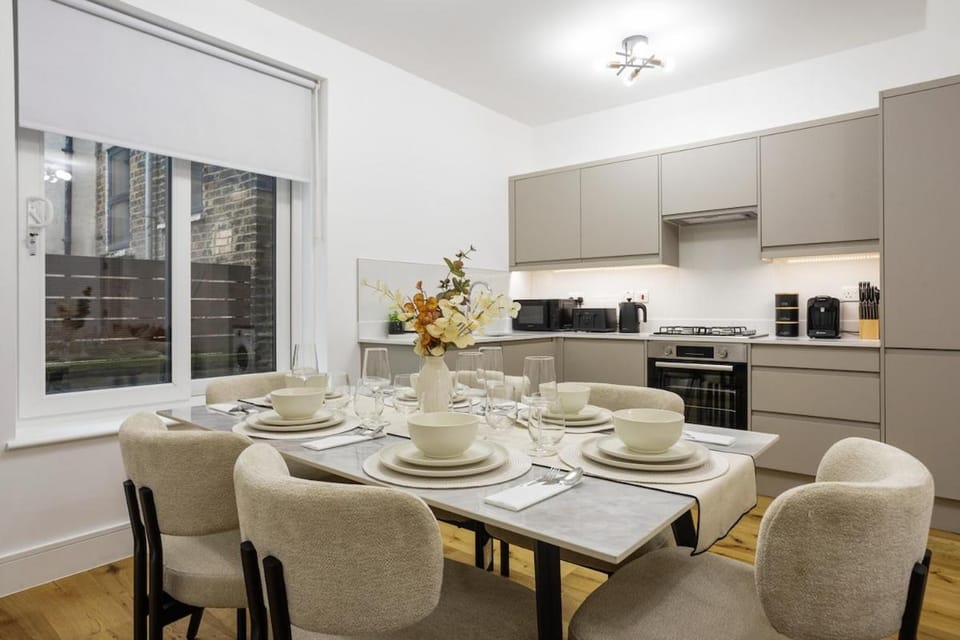 Central Camden Gem with Patio Apartment in London Borough of Camden