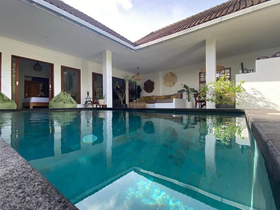 Canggu - Comfortable Villa - 2 bedrooms - Private Pool Villa in North Kuta