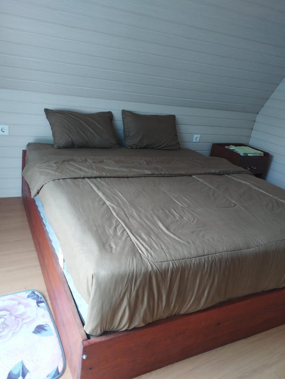 Kamar 02 Bed and Breakfast in West Nusa Tenggara, Indonesia