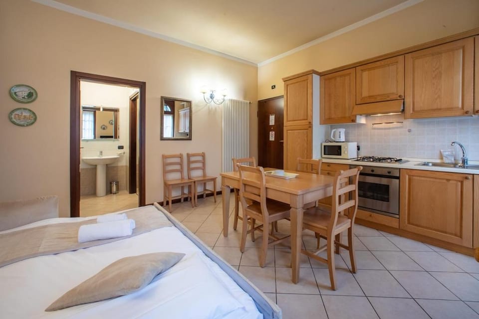 Villa Mainard, Tosca Historic Apartment in Verona