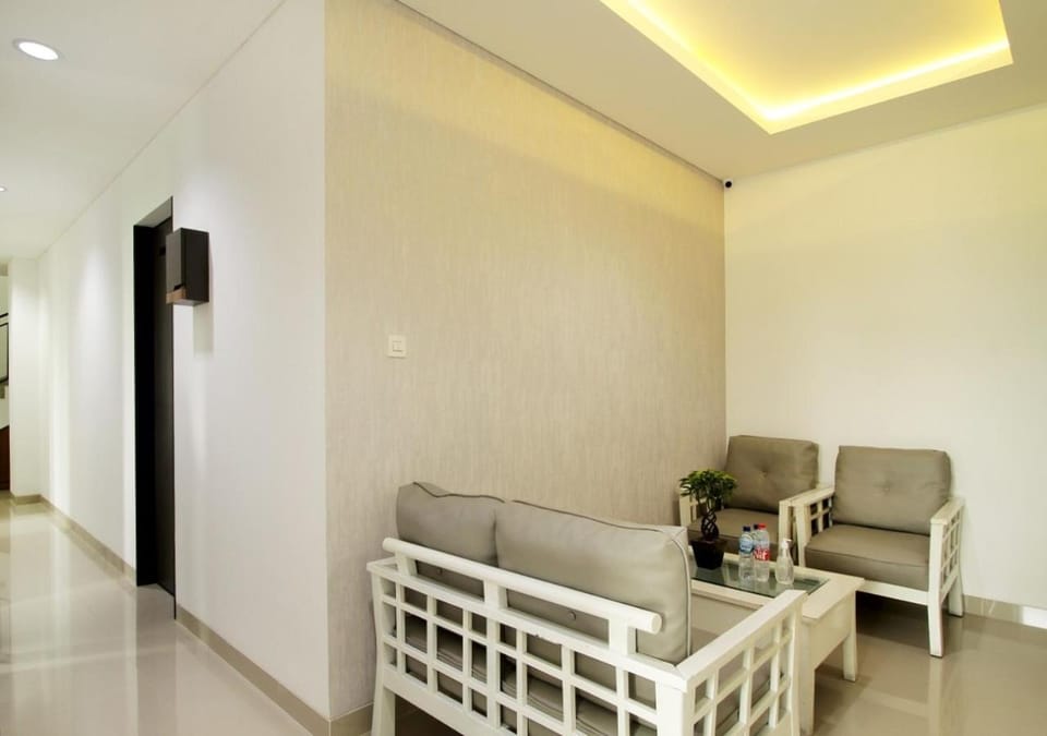 Lounge or bar