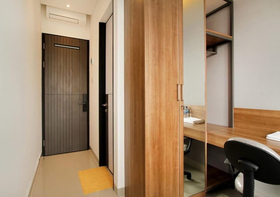 hair dresser, wardrobe, air conditioner