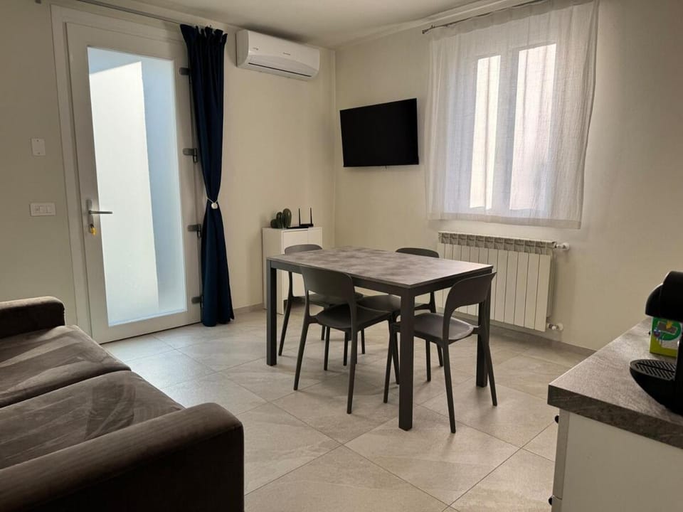 Appartamento DANTE Apartment in Province of Brescia