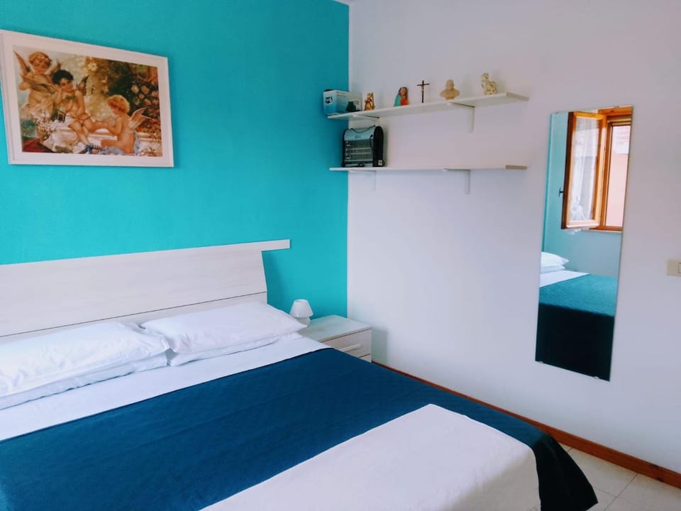 GUEST HOUSE Marina House in Marche