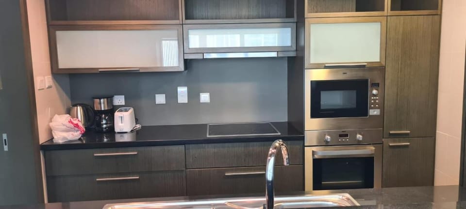 Luxury Marina View 1BR Stay For 4 Apartment in Dubai