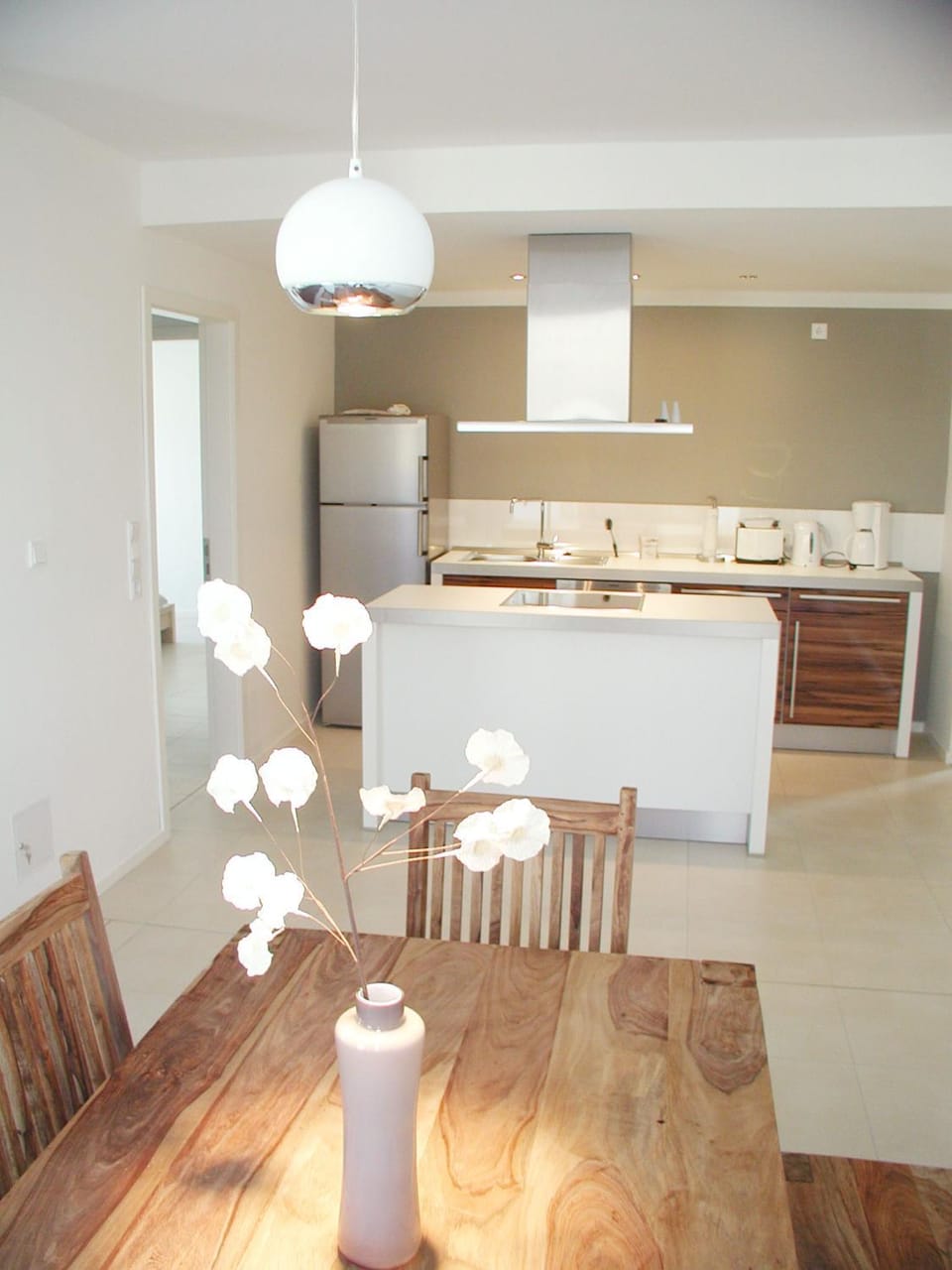 Kitchen or kitchenette, Dining area, Food, kitchen, kitchen