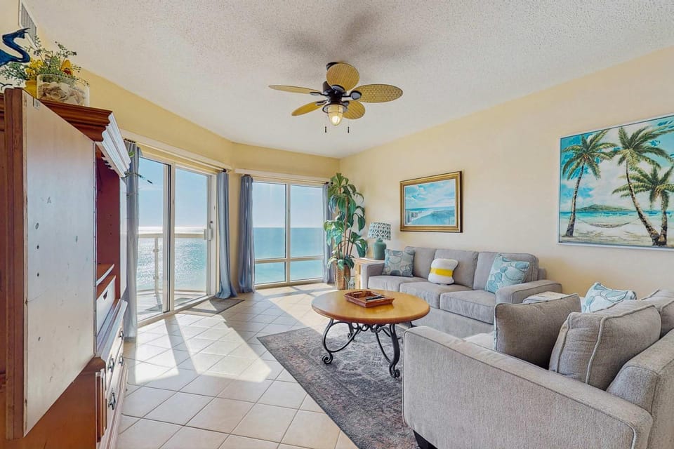Incredible Gulf Front Condo Onsite Pools Fitness Center Dry Sauna House in Pensacola Beach