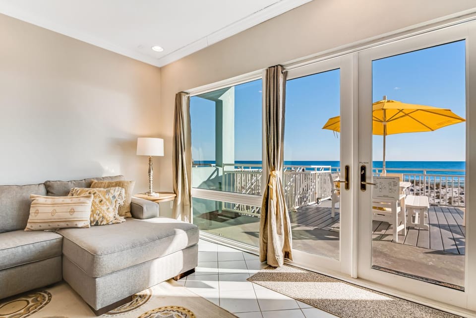 Dog-friendly beachfront dream with a wet bar & two furnished balconies House in Pensacola Beach