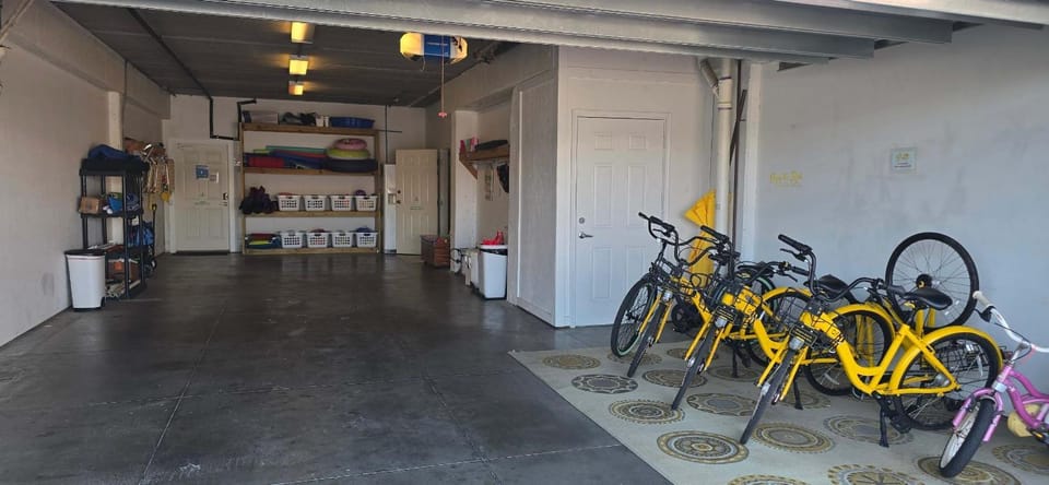 Dog-friendly beachfront dream with a wet bar & two furnished balconies House in Pensacola Beach