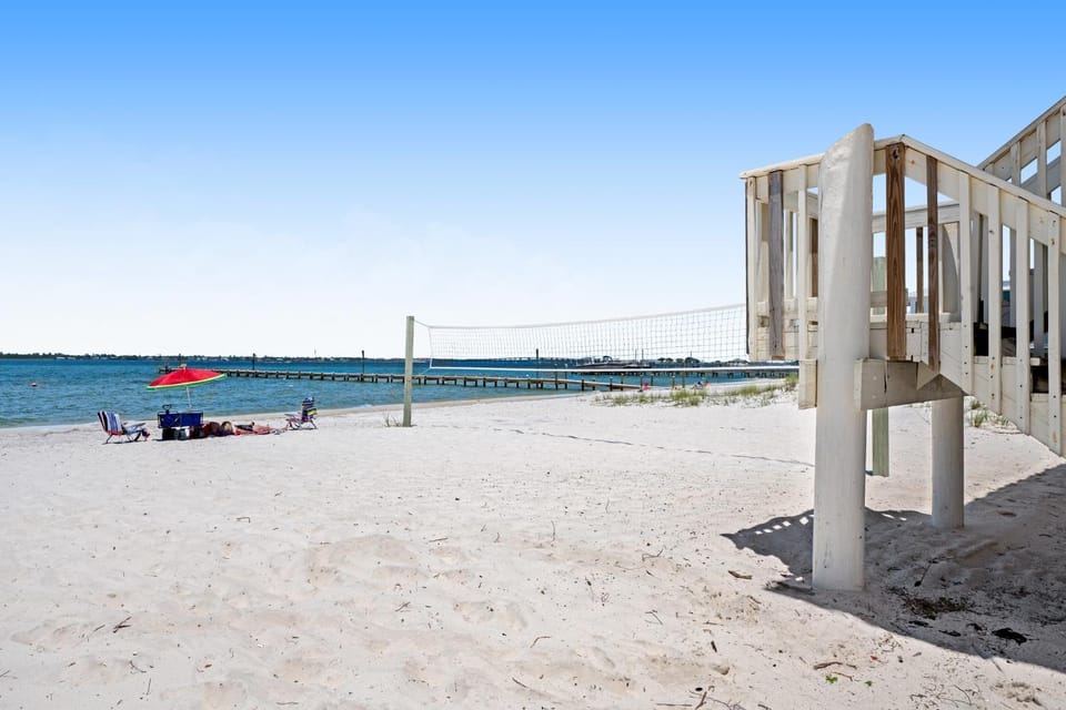 Sound-Side Condo with Grill Deck & W&D and Shared Pool House in Pensacola Beach