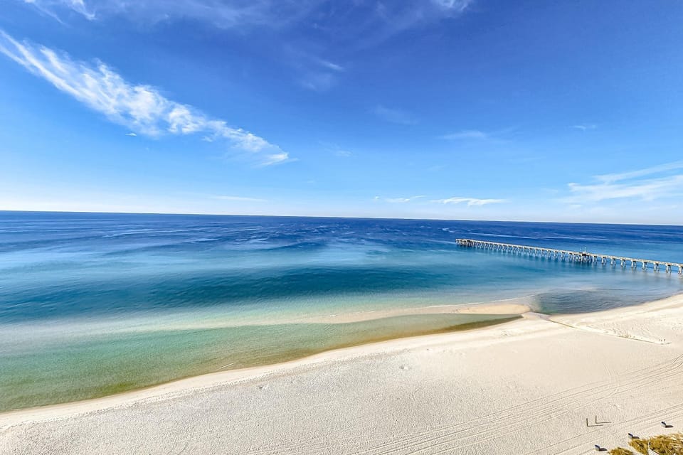 Gulf-front condo with never-ending views hot tub & pool access balcony & W&D House in Panama City Beach