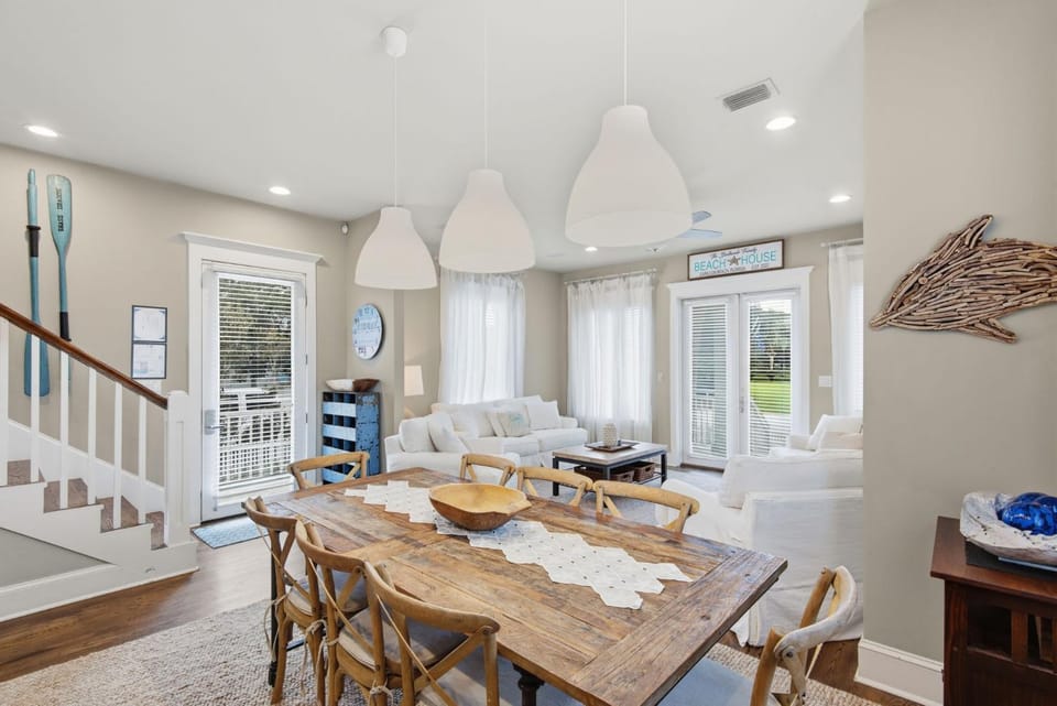 A Stone's Throw - Carillon Beach across from one of 3 pools 3-min walk to beach House in Carillon Beach