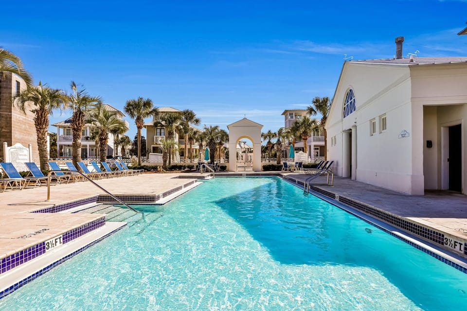 Stylish coastal retreat with pool hot tub & tennis - steps from the beach House in Carillon Beach