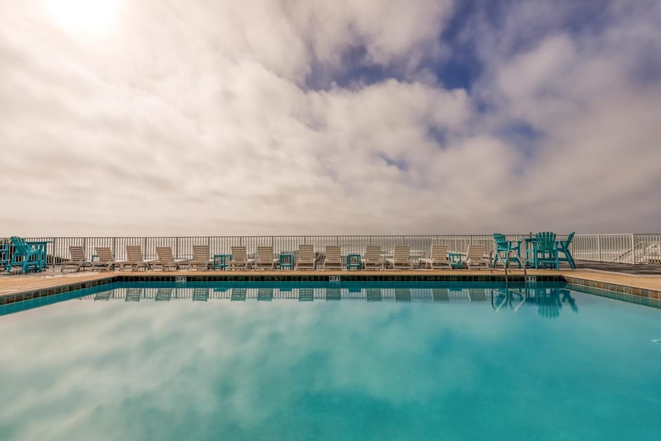 Carillon Beach condo with WiFi balcony pool and beach access House in Carillon Beach