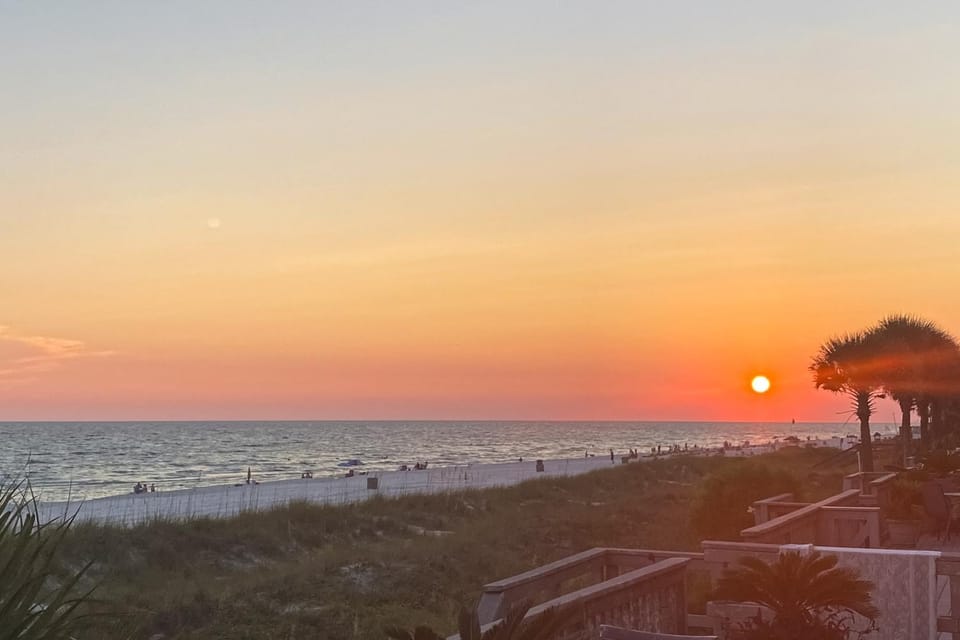 Beautiful beachfront townhome large deck and beach access House in Panama City Beach