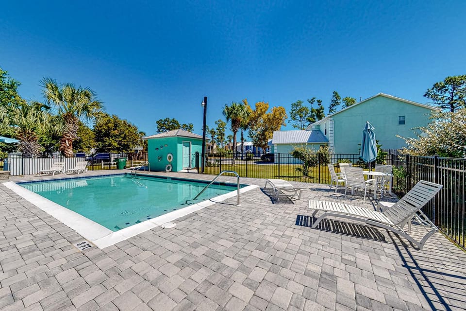 Waterside Home in Gated Community with Pools & Tennis - 5 Minutes to Beach House in Upper Grand Lagoon