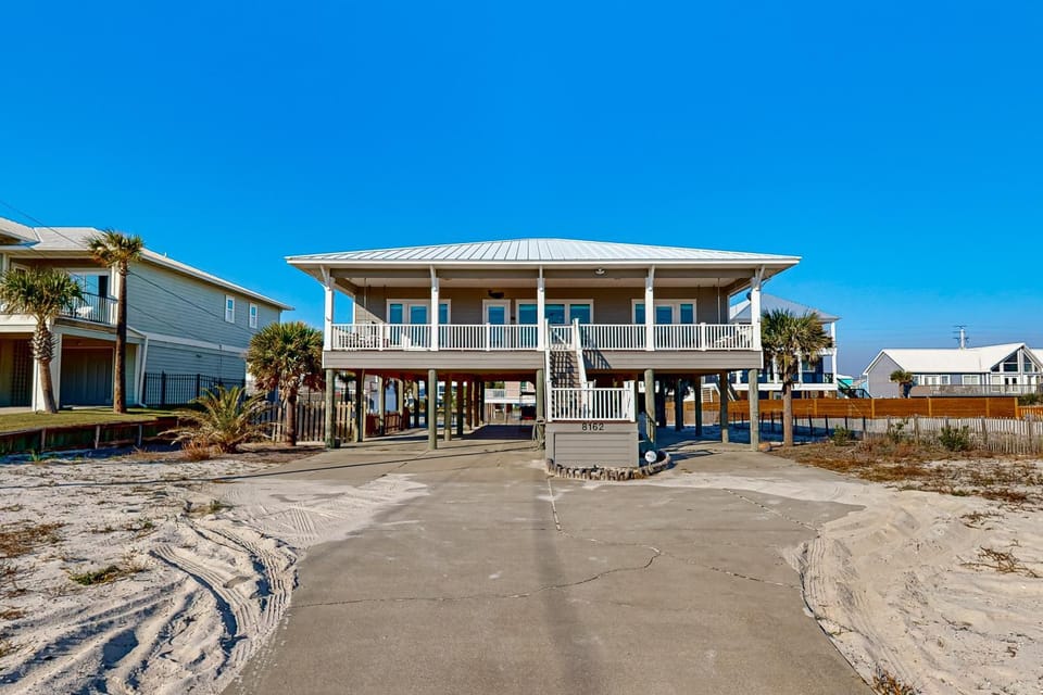 Spacious Gulf-View Home with Large Decks Private W&D and Steps Away From Beach House in Pensacola Beach