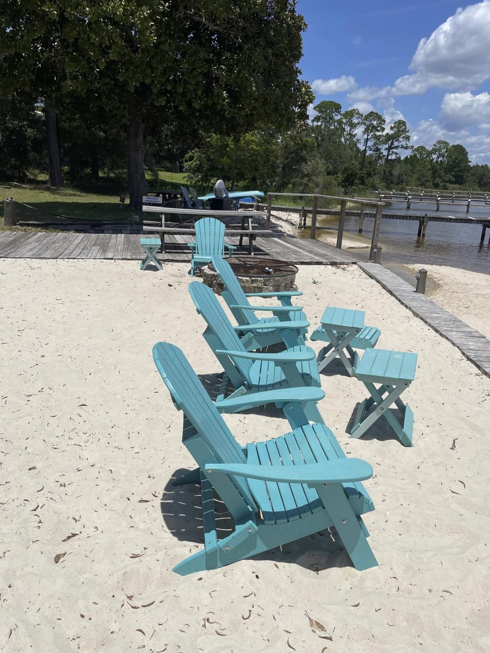 Spacious townhome dog-friendly w full kitchen & shared pool House in Florida