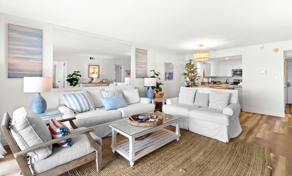 Ground floor oceanfront beachy condo with furnished patio outdoor pool gym Apartment in Miramar Beach