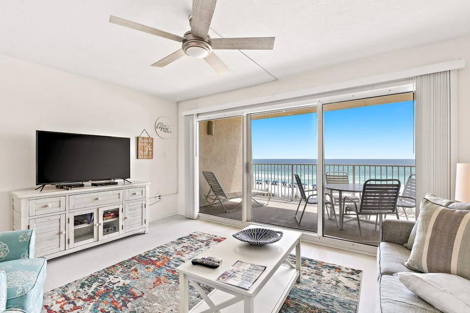 Second-Floor Gulf-front Condo with Beach Service & pool House in Miramar Beach