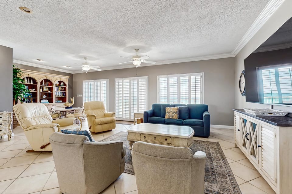 Oceanfront condo with heated pool tennis grilling station & gym - balcony House in Miramar Beach
