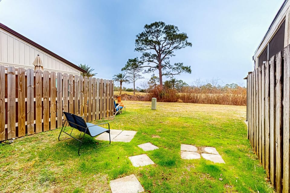 Updated townhome with grassy yard grill open layout W&D & AC House in Alabama