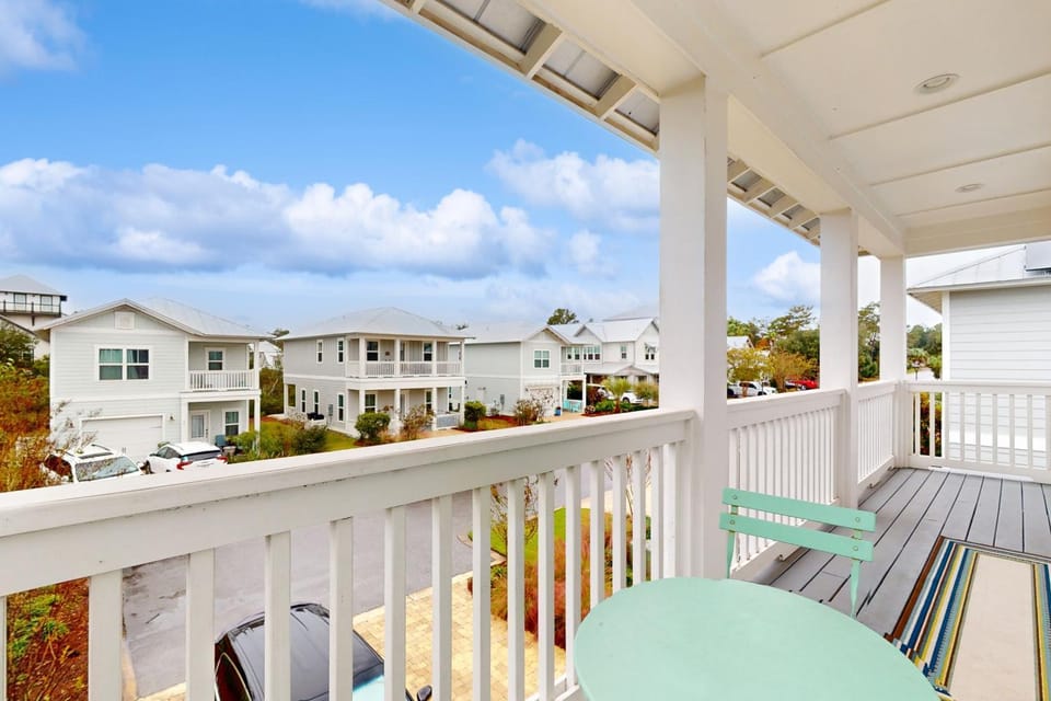Brand-new house on Powell Lake near beach & 30A with pool W&D & gym House in Inlet Beach