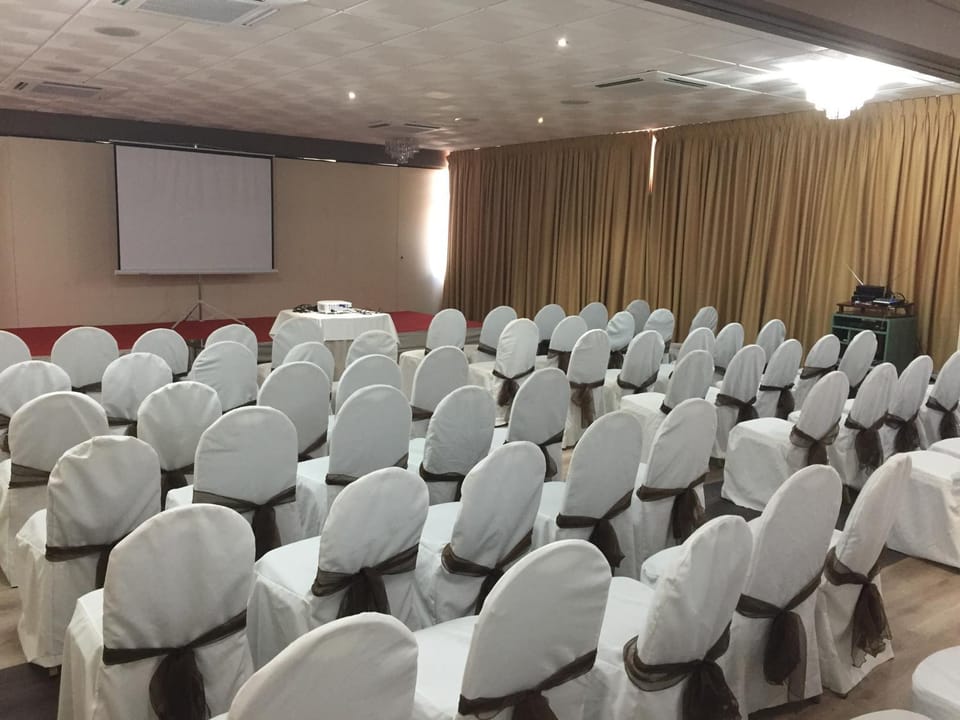 Meeting/conference room