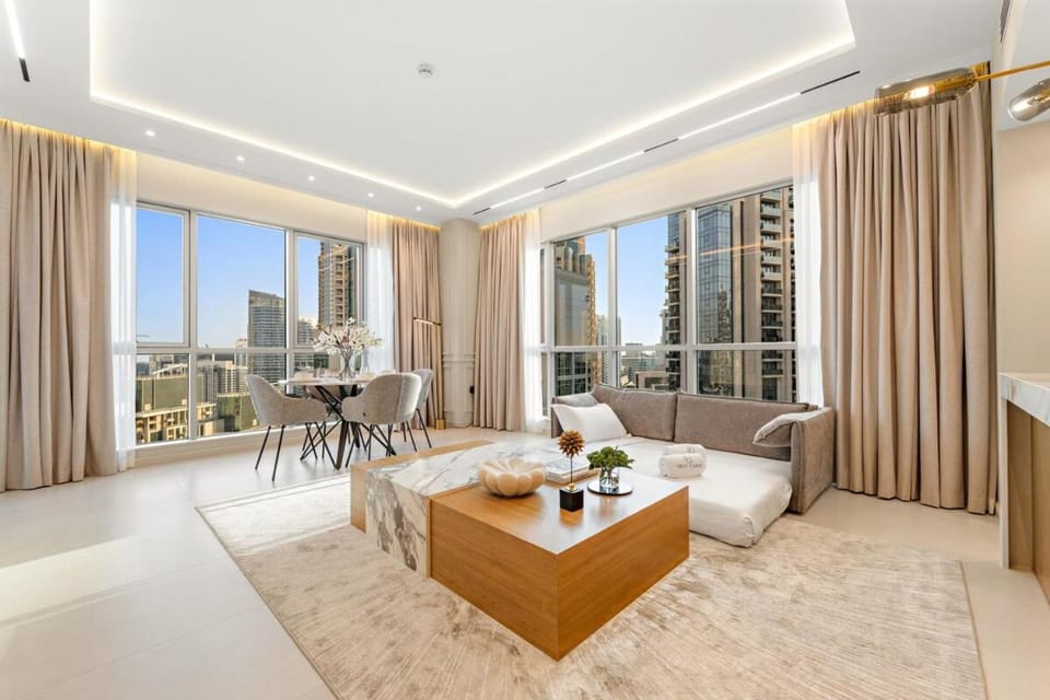 FIRST CLASS 1BR Elegance with Fountain Views Apartment in Dubai