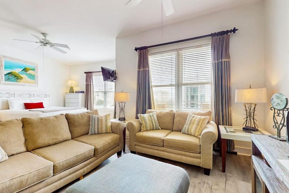Cozy studio close to the beach with shared pool & tennis courts - shopping nearby Apartment in South Walton County
