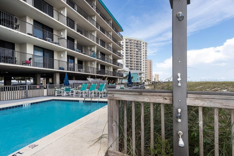 5th Floor Gulf-Front Condo In Navarre Beach with Shared Pool House in Pensacola Beach