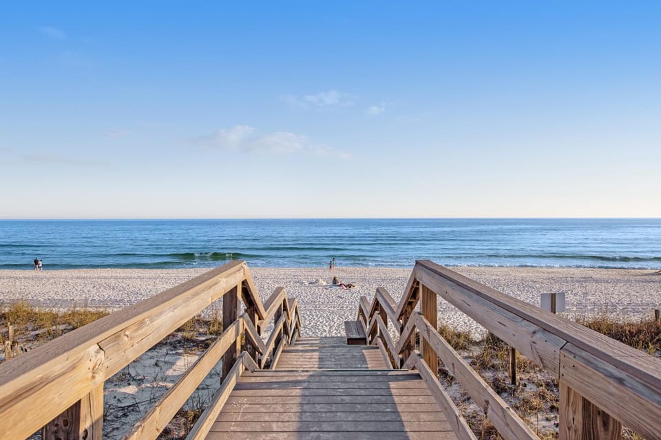 Blissful Coastal Condo with Shared Pool Ocean View Easy Beach Access & WiFi House in Pensacola Beach