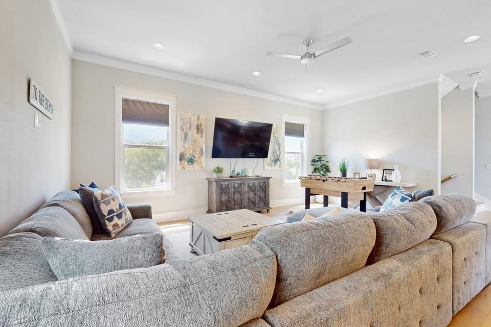 Luxe dog-friendly home - pool access & 5-minute walk to beach House in Miramar Beach