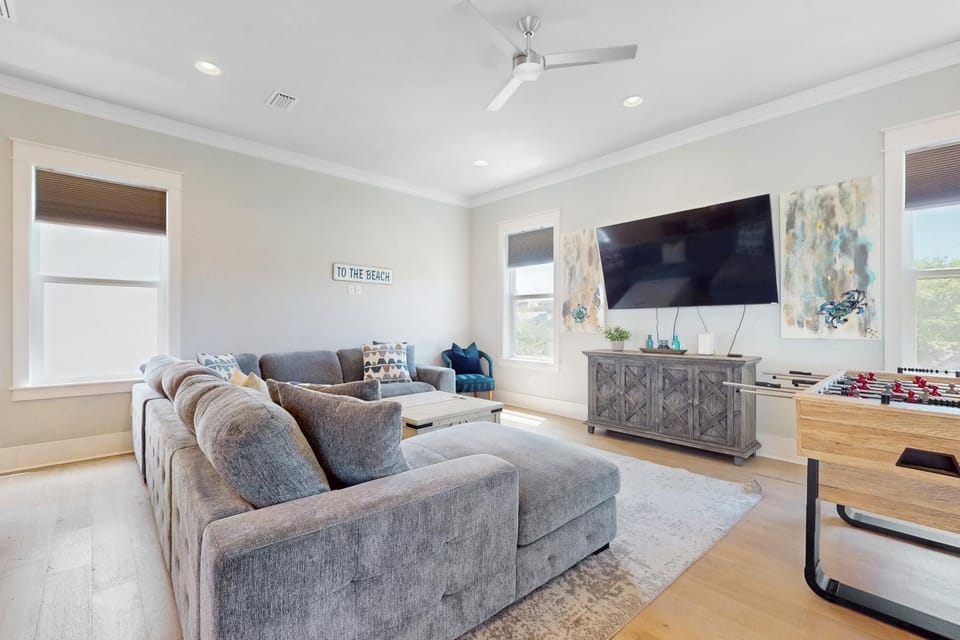 Luxe dog-friendly home - pool access & 5-minute walk to beach House in Miramar Beach