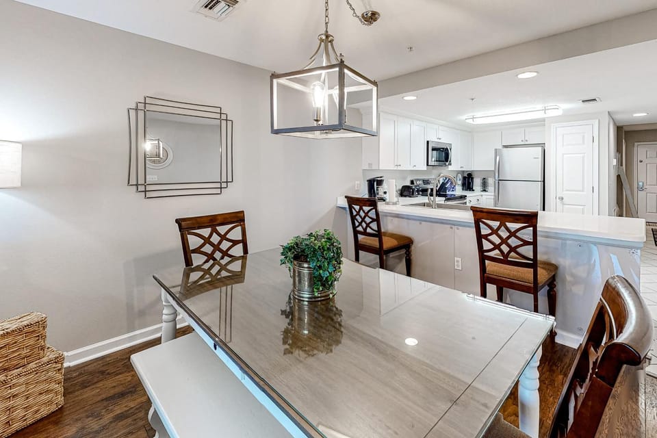 3rd Floor Condo with Shared Pools Tennis Private W&D WiFi and Central AC House in Miramar Beach