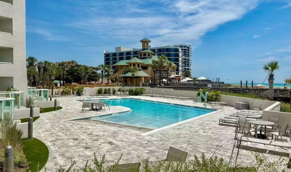Beautiful beachfront condo with pool beach tram tennis golf & on-site dining House in Miramar Beach