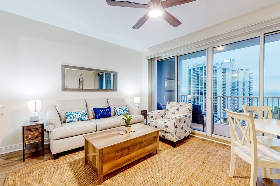 Inviting beach view condo with balcony amazing pool gym & W&D House in Miramar Beach