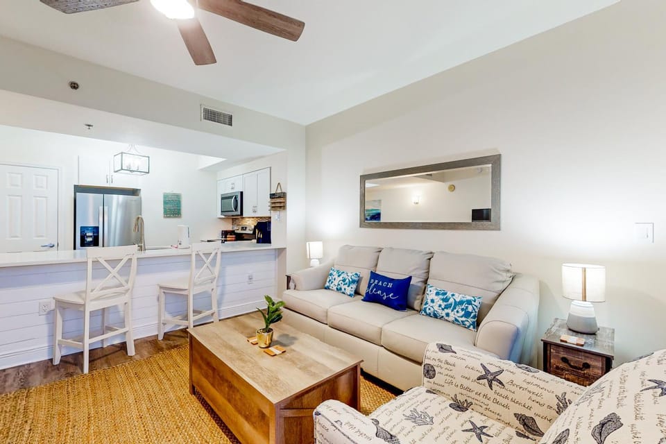 Inviting beach view condo with balcony amazing pool gym & W&D House in Miramar Beach