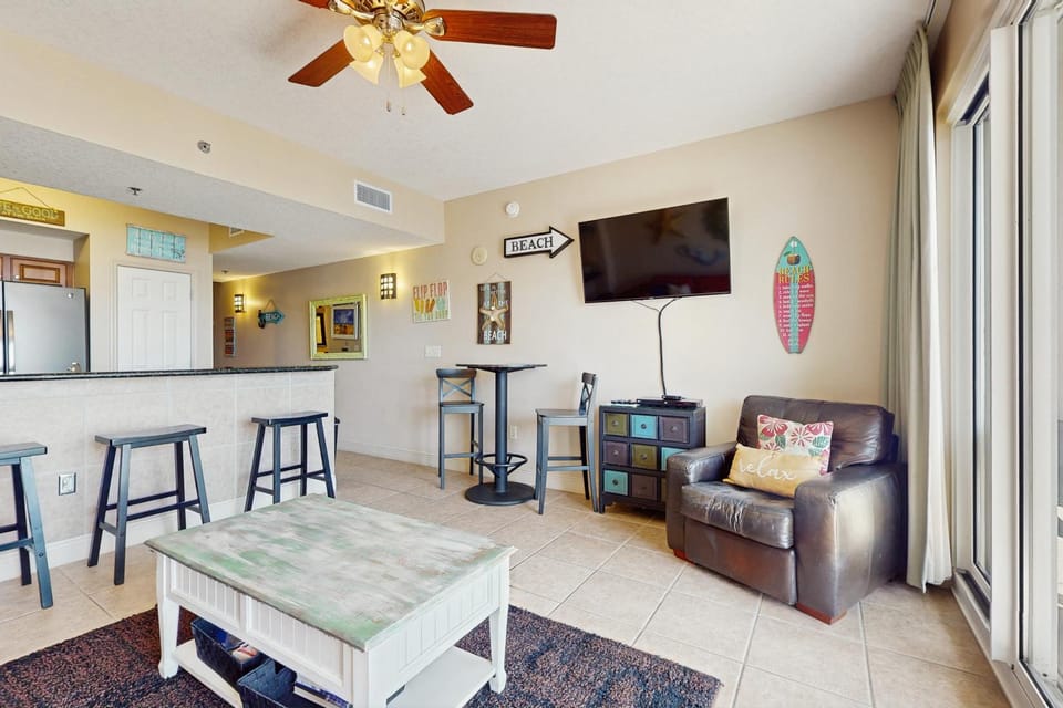 9th-floor ocean-view condo near beach with heated outdoor pool gym balcony House in Miramar Beach