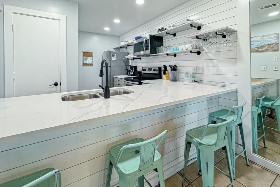 Gorgeous seaside home offering spacious living and convenient beach access House in Panama City Beach
